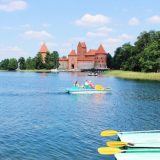 リトアニア共和国・ヴィリニュスのおしゃれ観光スポット：教会のある町でのんびり