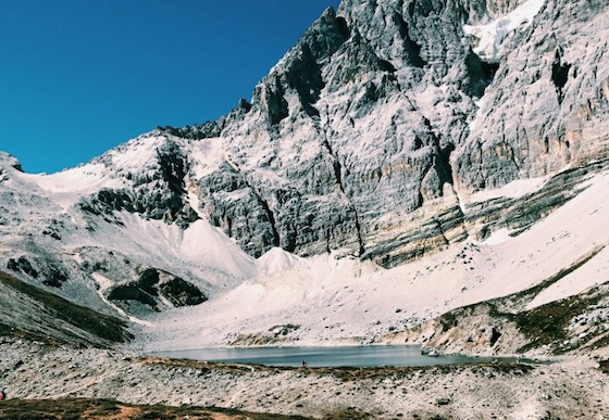 チベット高原の風景